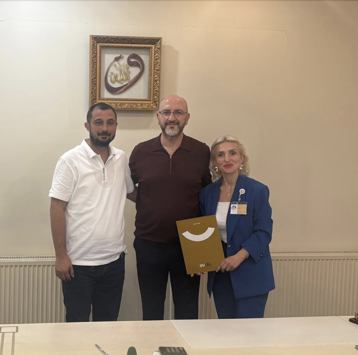 ÖZGÜLLÜ ŞİRKETLER GRUBU
